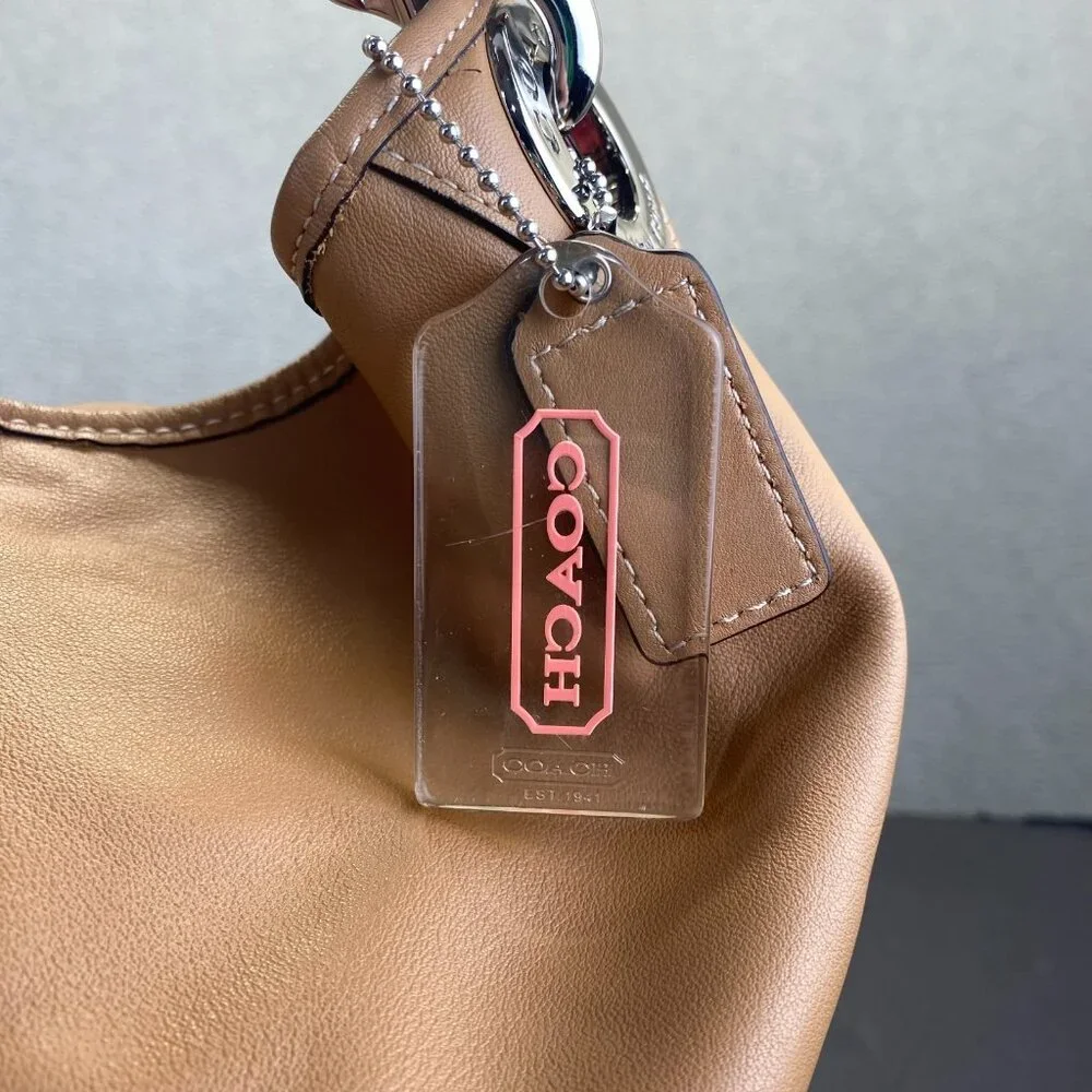 Authentic COACH 28915 Hadley Leather Duffle,Shoulder Bag - Picture 5 of 16